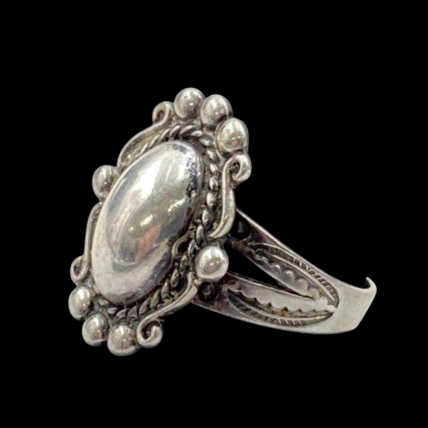 Vintage South Western Native Navajo Sterling Silver 925 Concho Ring