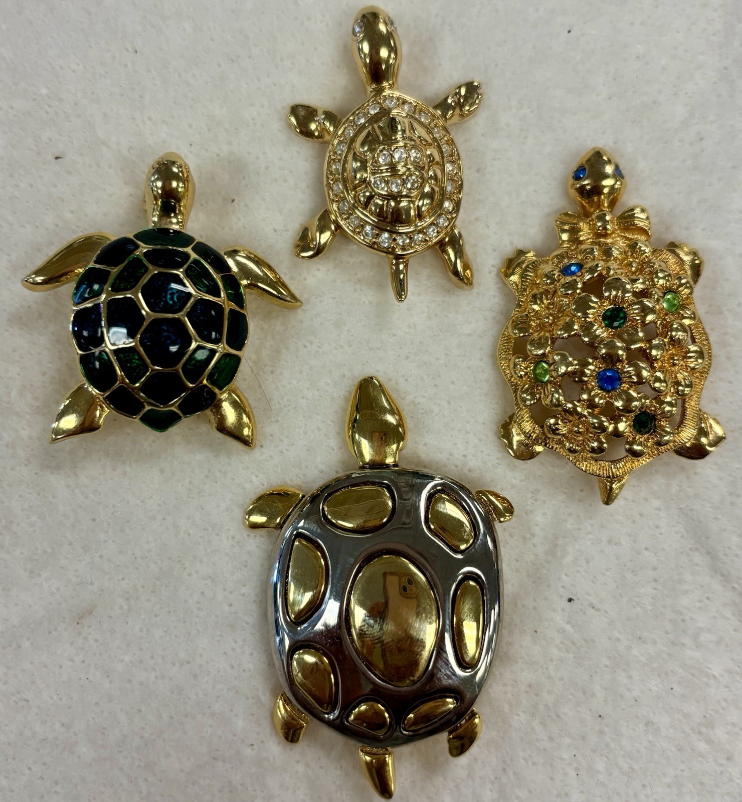 Vintage Turtle Brooch Lot Avon SAI Enamel Rhinestone Gold Tone Sea Turtle Pins