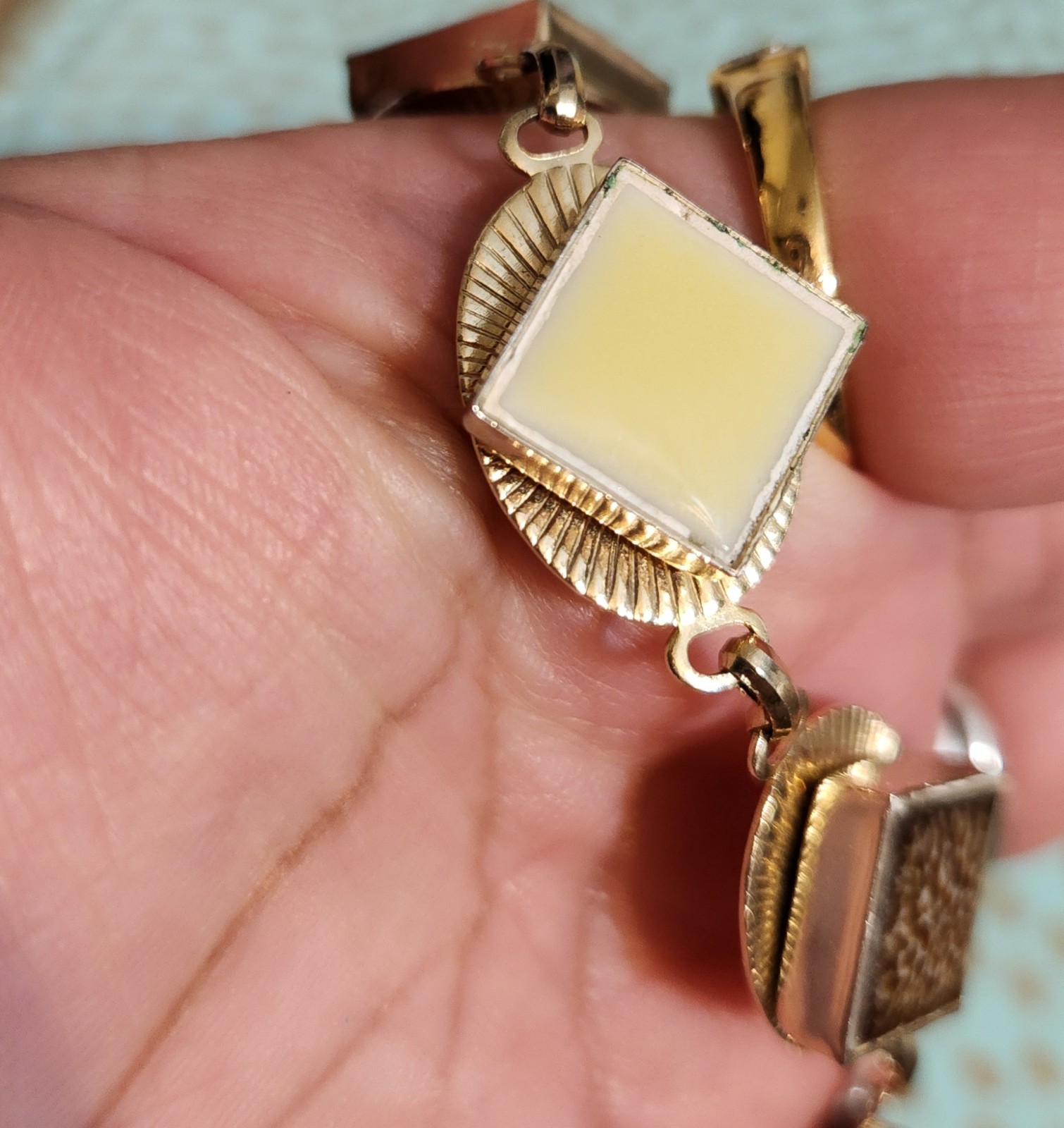 VTG 1960’s GOLDTONE BRACELET SPLOTCH BROWN & WHITE, LIGHT YELLOW Tiles