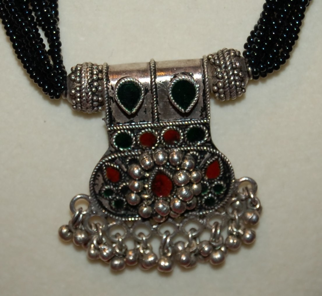 VINTAGE JEWELRY Necklace Multi Strand Beaded Metal Pendant