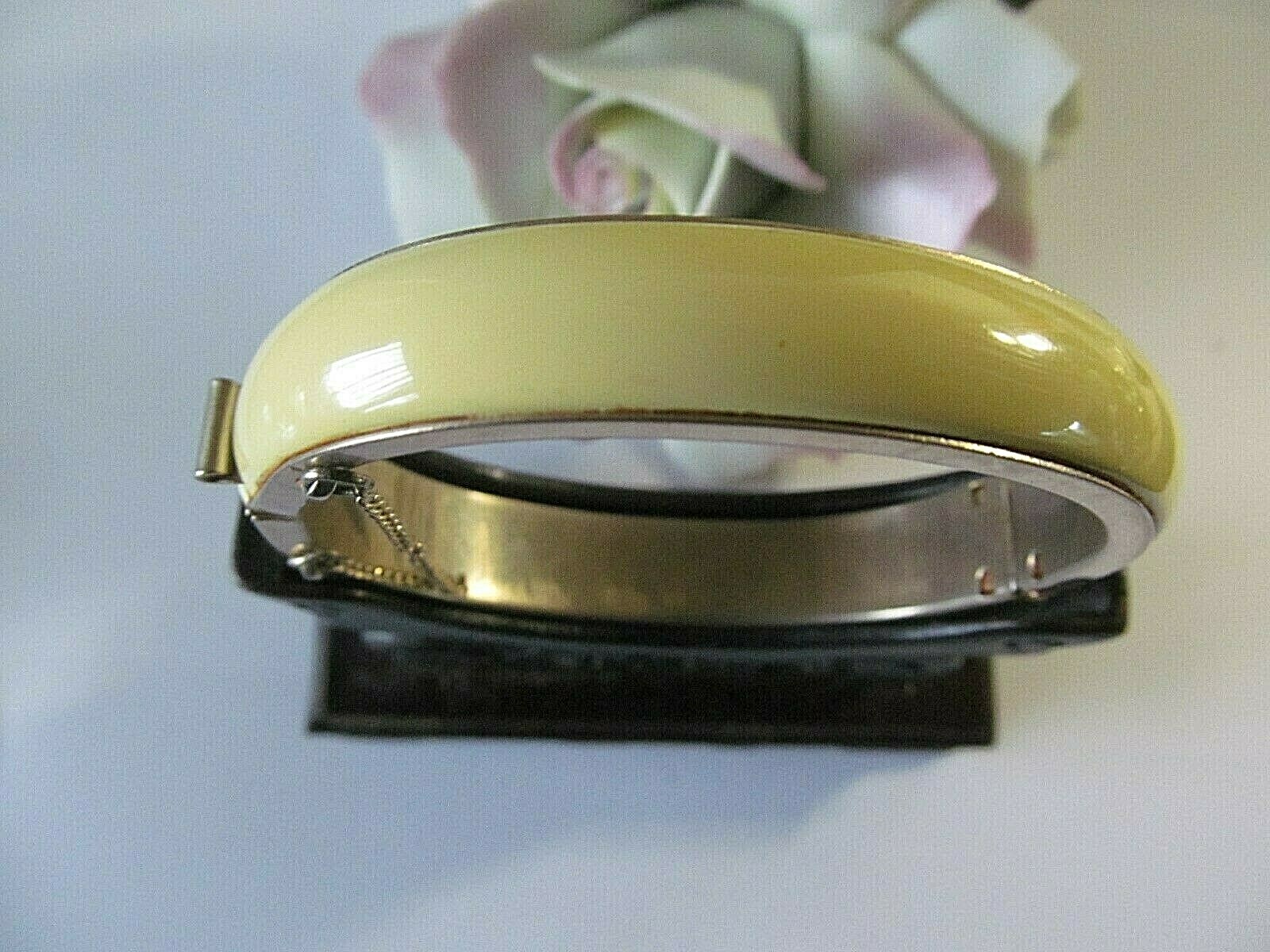 VINTAGE WIDE GOLD PLATED w/SOFT YELLOW TONE ENAMEL DESIGNED BANGLE BRACELET