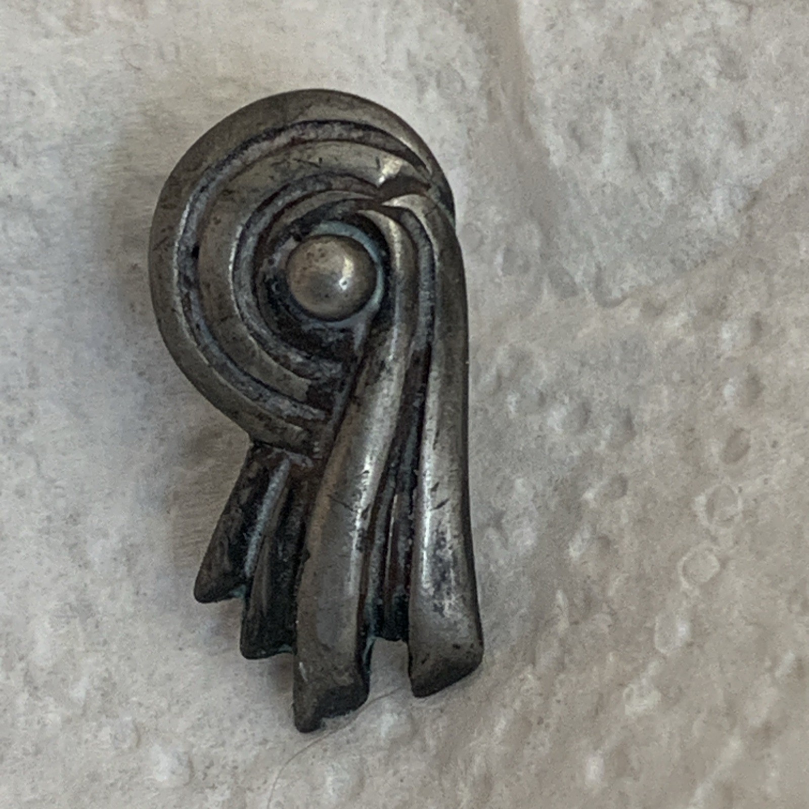Los Castillo Single Sterling Silver Screw On Earring