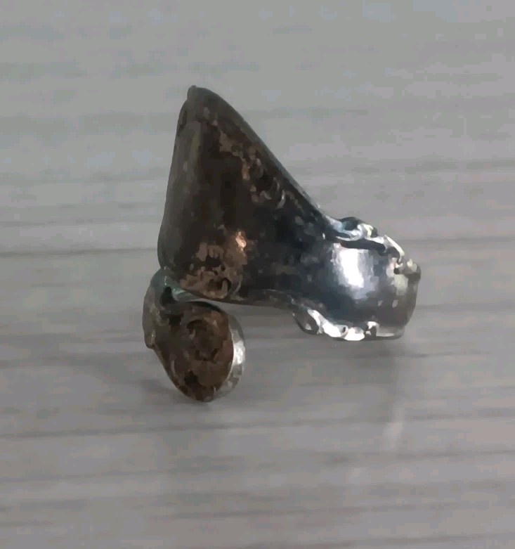Vintage *Damaged* Rogers Silverplate Upcycled Spoon Ring Size 6