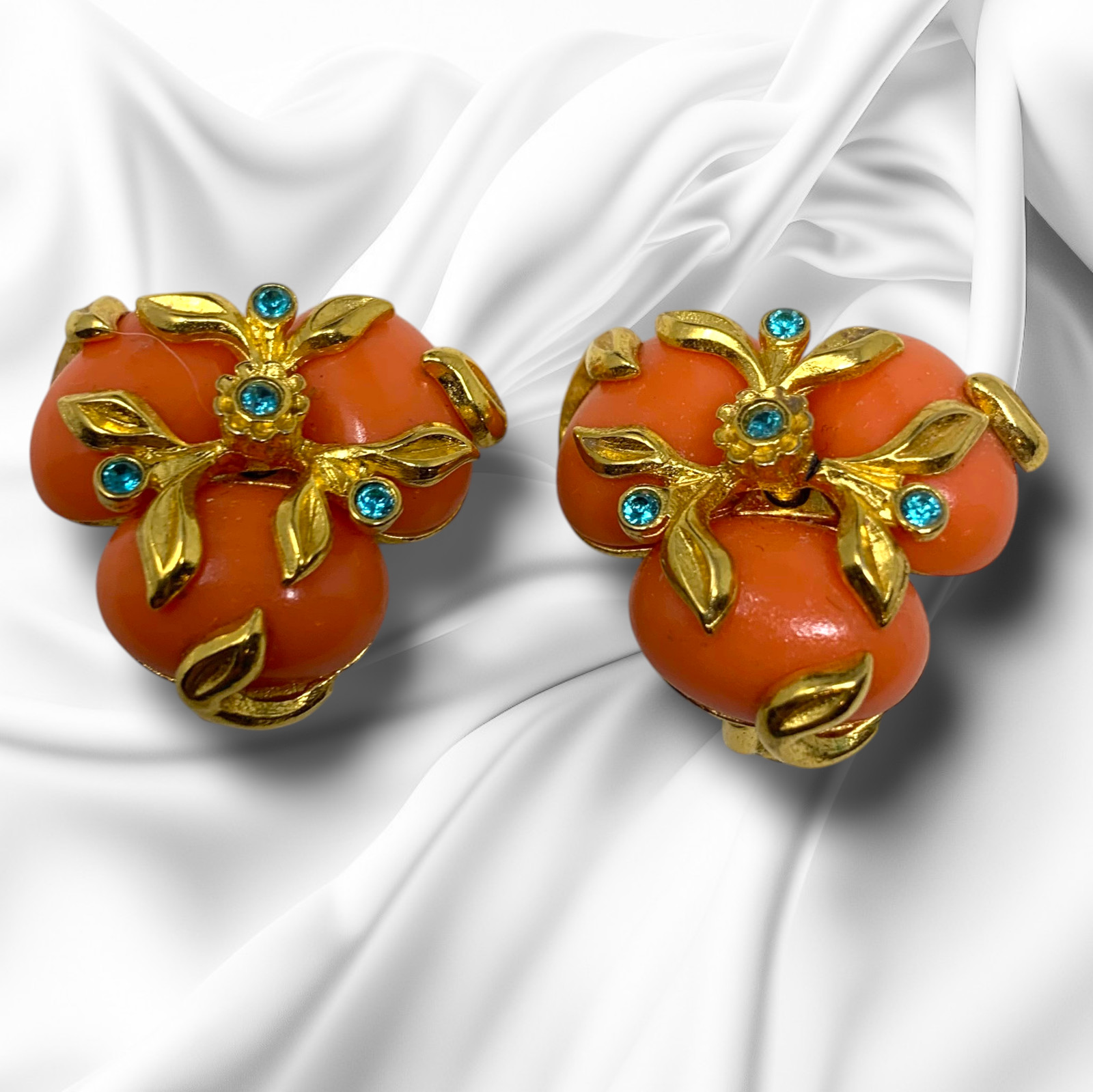 Vintage Joan Rivers Coral Enamel Floral Cluster Clip On Earrings Gold Tone Blue