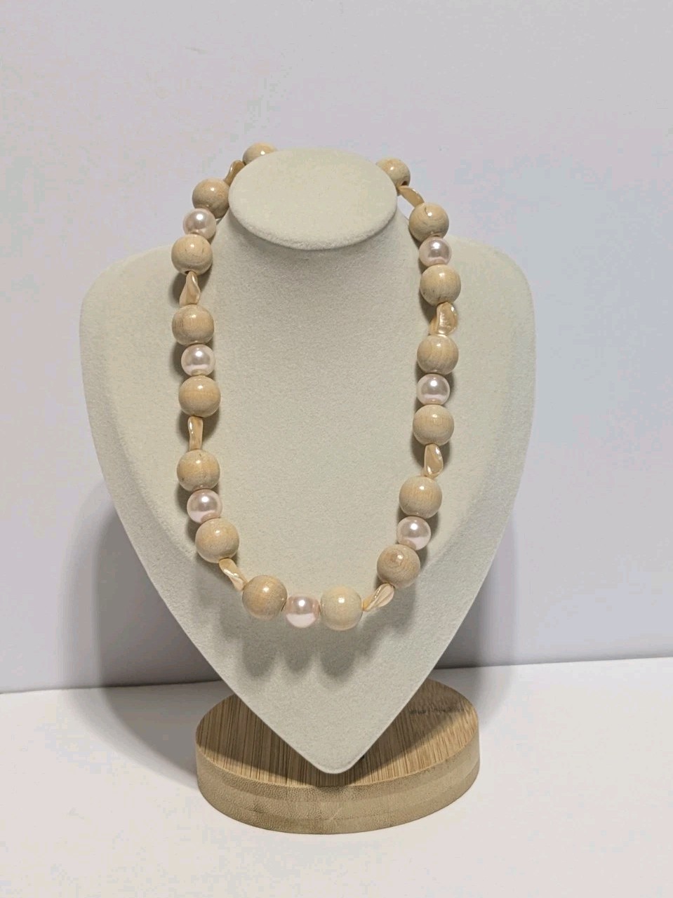 Vintage Wood Bead, Shell & Imitation Pearl Necklace. Light Colors 14″. BOHO