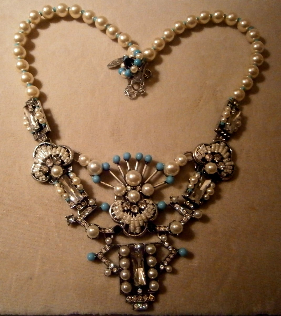 Exquisite Miriam Haskell Pearl Rhinestone Aqua Bead Bib Statement Necklace EUC
