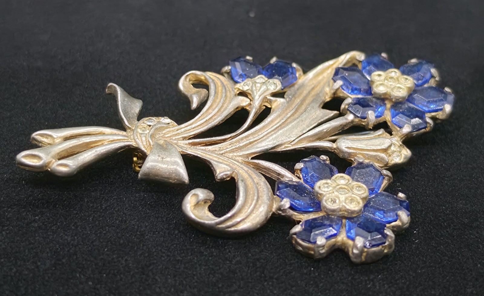 Vtg 1930s Coro Style Floral Bouquet Spray Rhinestone Brooch Pin