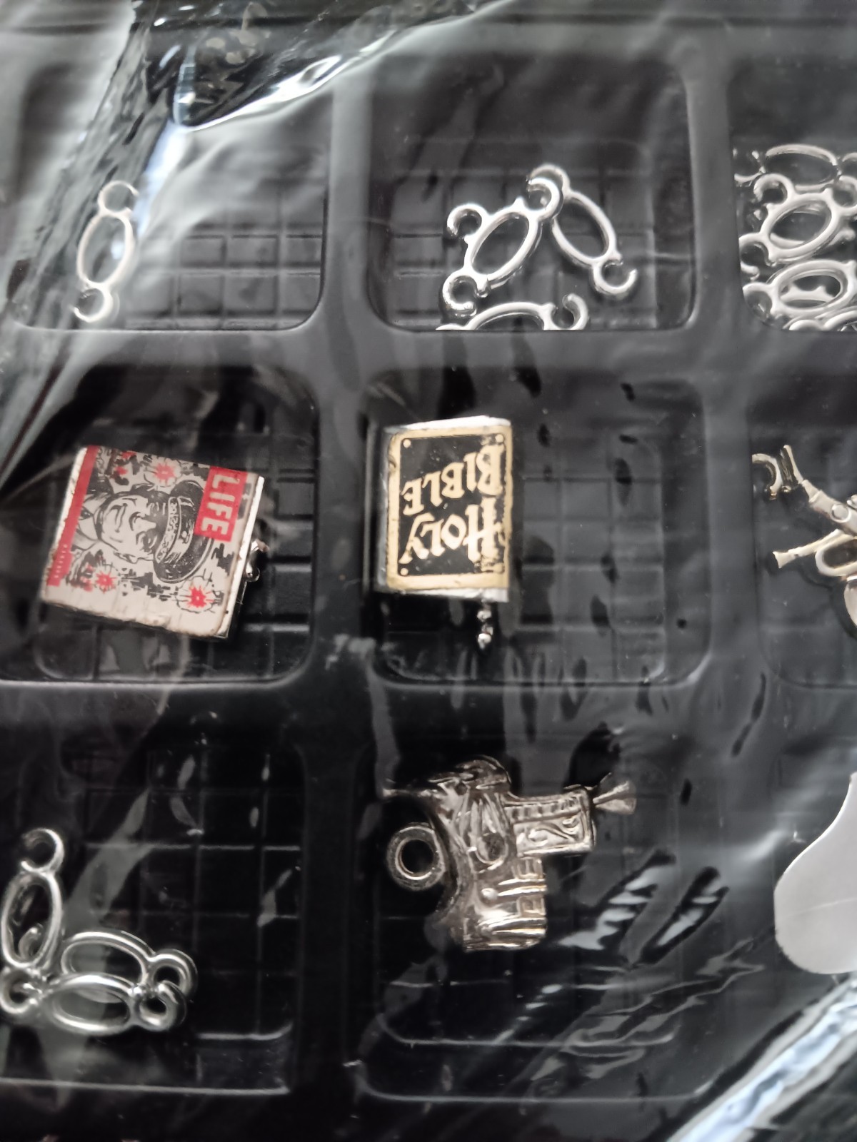VTG Hasbro Charms N Chains Braclet Making Kit for Children 1969