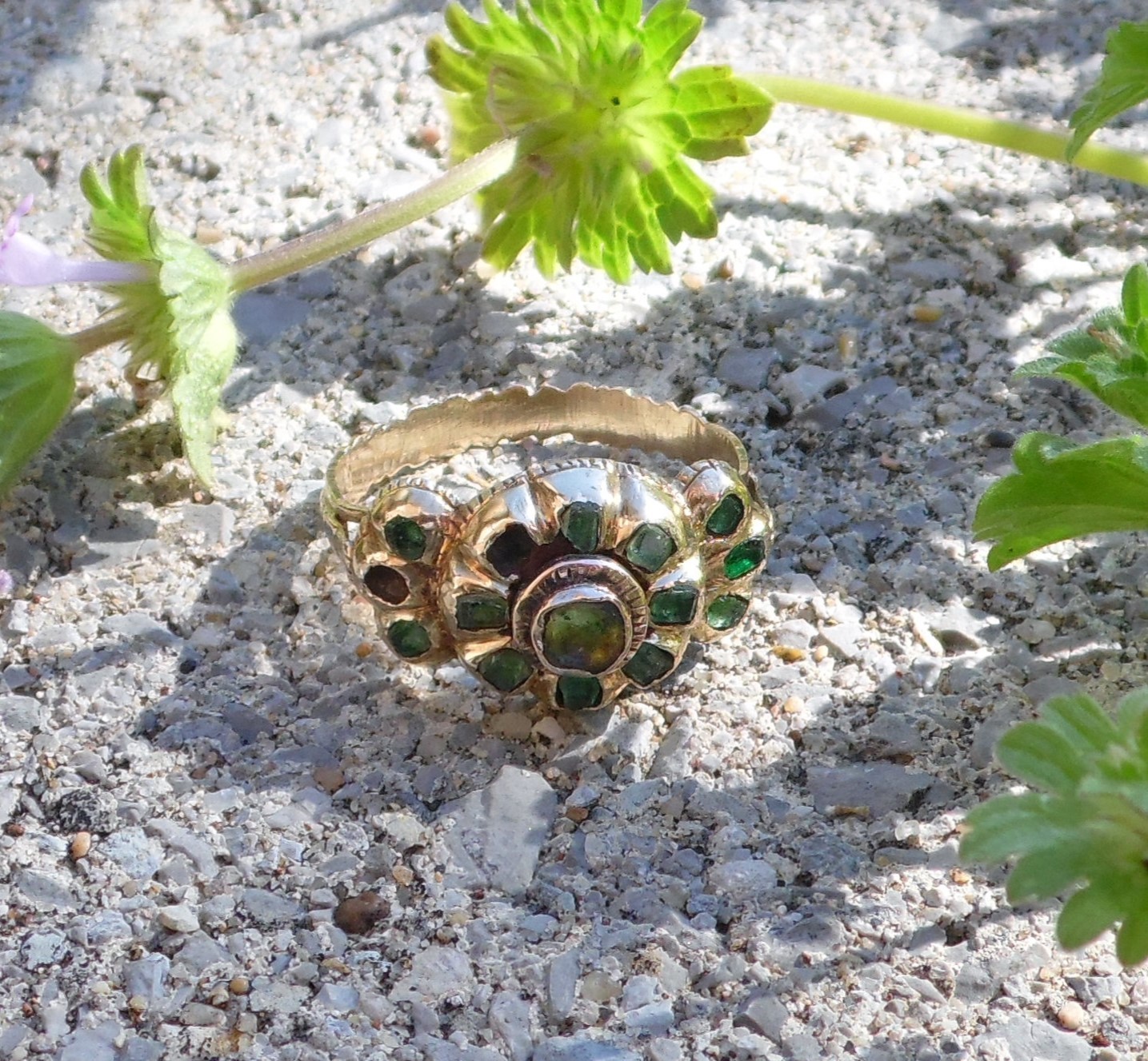 Antique 18th Century 14k GOLD Italian Floral Green Cluster Ornate Band Ring