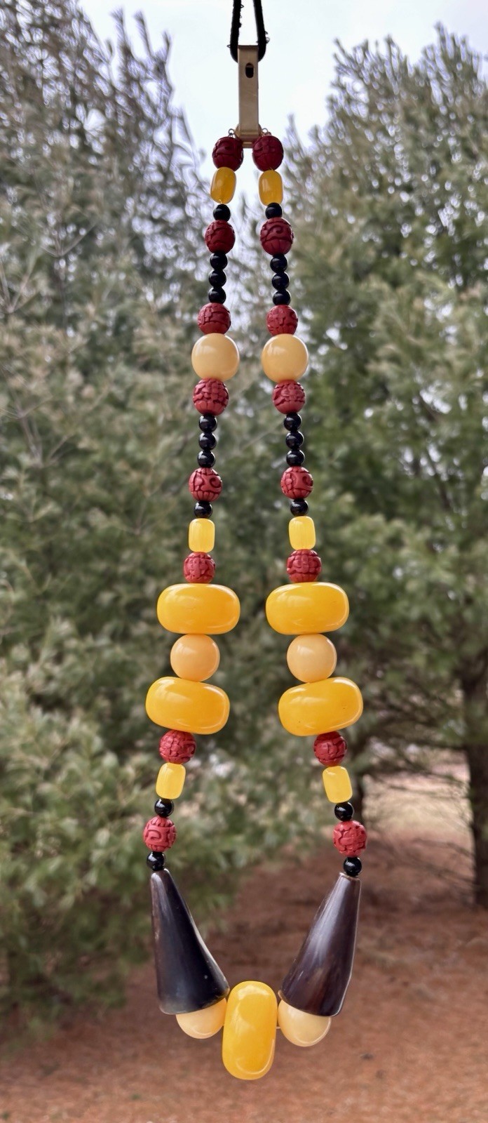 Cinnabar Amber Onyx White Seed Ivory Water Buffalo Horn Necklace/Earrings Set 🚭