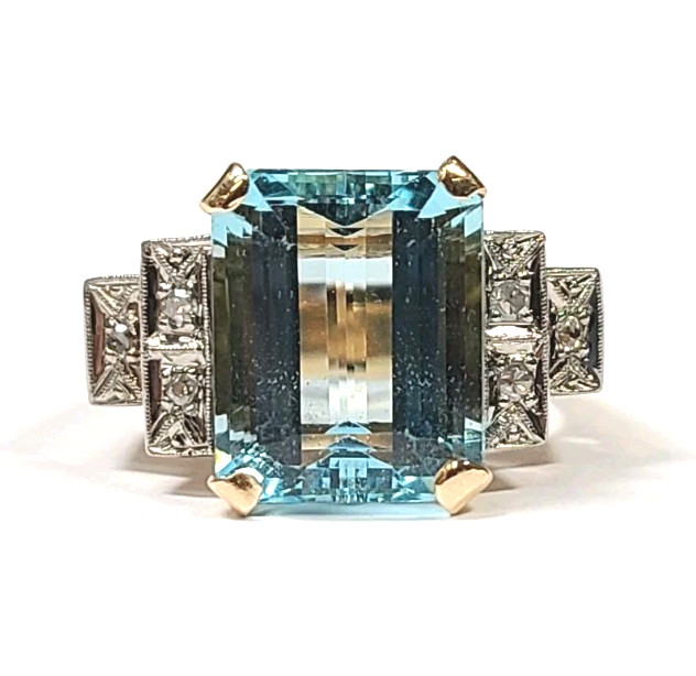 Vintage Yellow Gold Large 9 Carat Blue Topaz and Diamond Ring Size 7.25