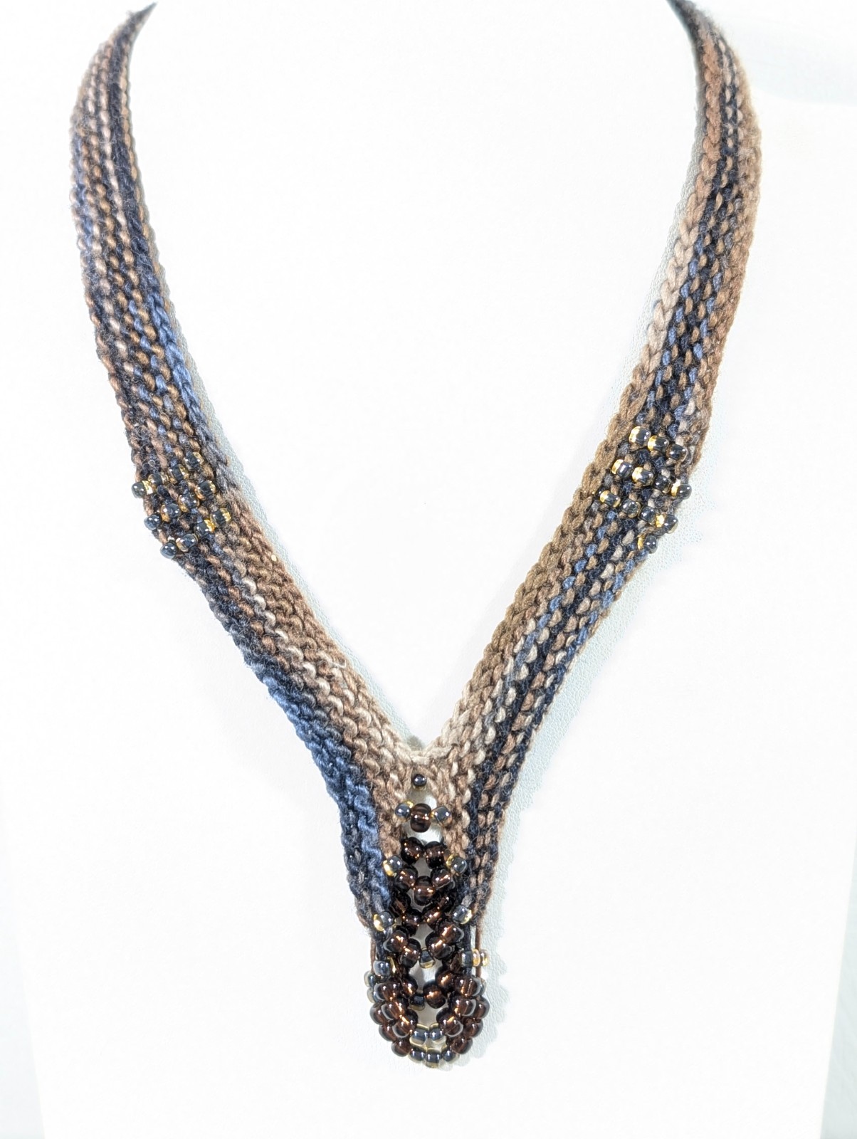Vintage Woven Knit V Shape Statement Necklace Glass Bead Artisan Boho 16″ Collar