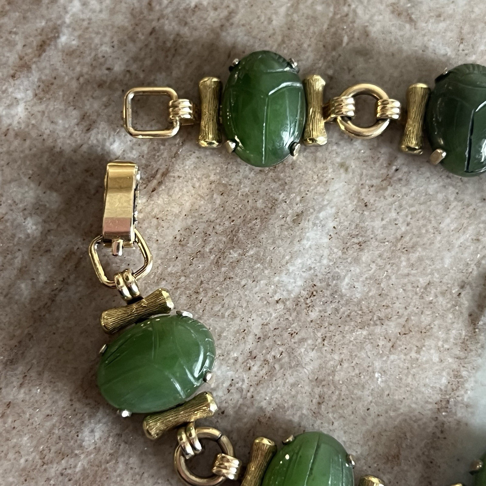 Vintage Rare Kremetz Jade Agate Scarab Gold Tone Bracelet