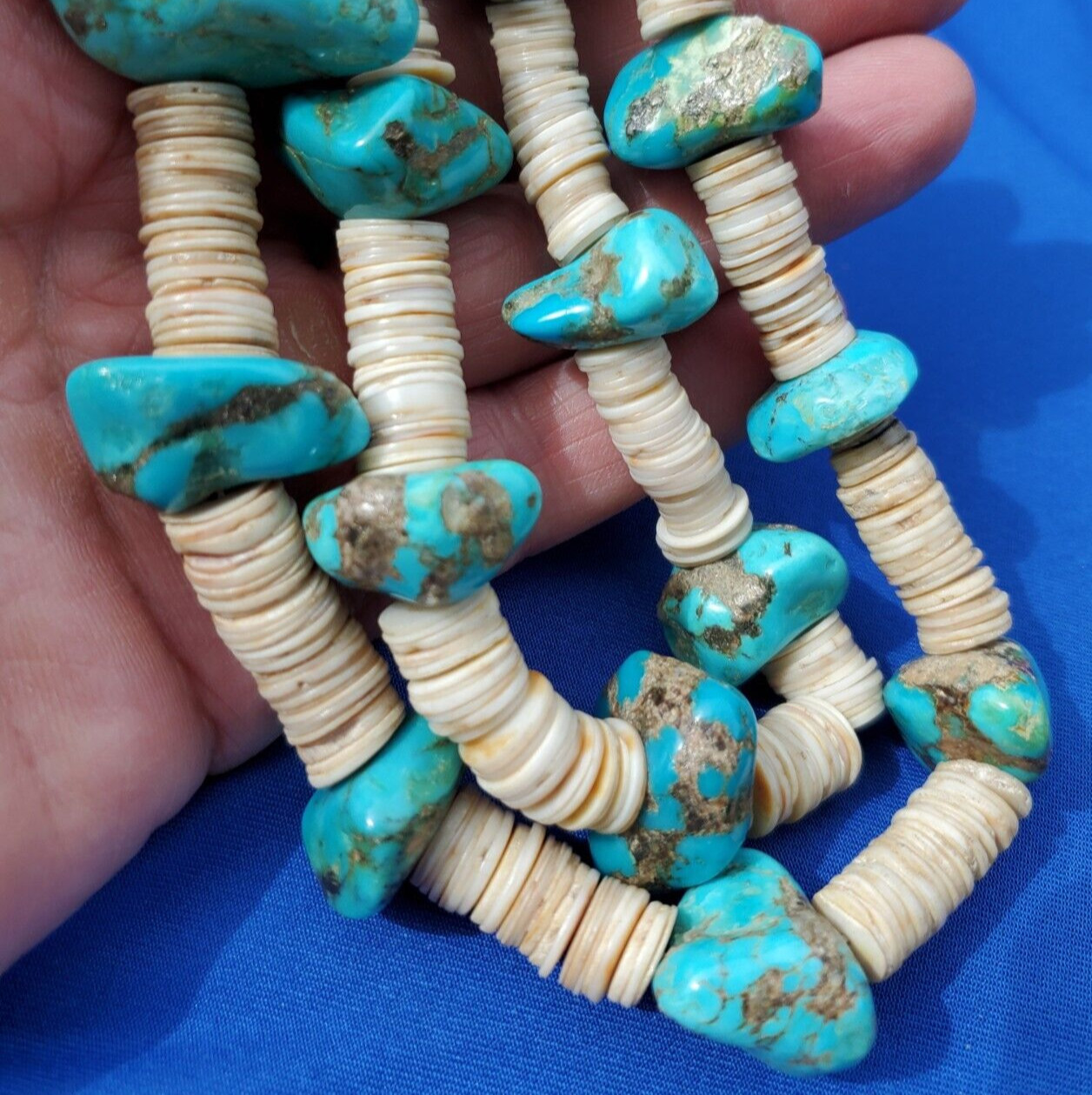NATIVE VINTAGE SANTO DOMINGO TURQUOISE WHITE SHELL STERLING SILVER NECKLACE 28″