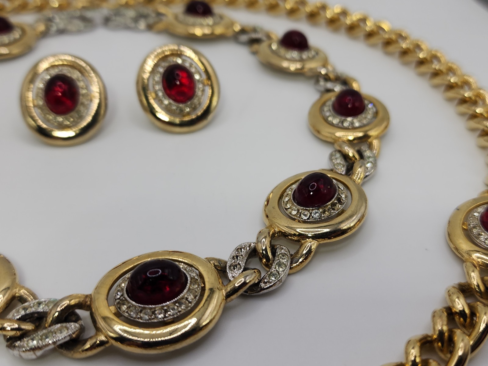 VINTAGE KENNETH LANE RARE 3 PIECE NECKLACE & EARRING SET GOLD RED CABOCHON