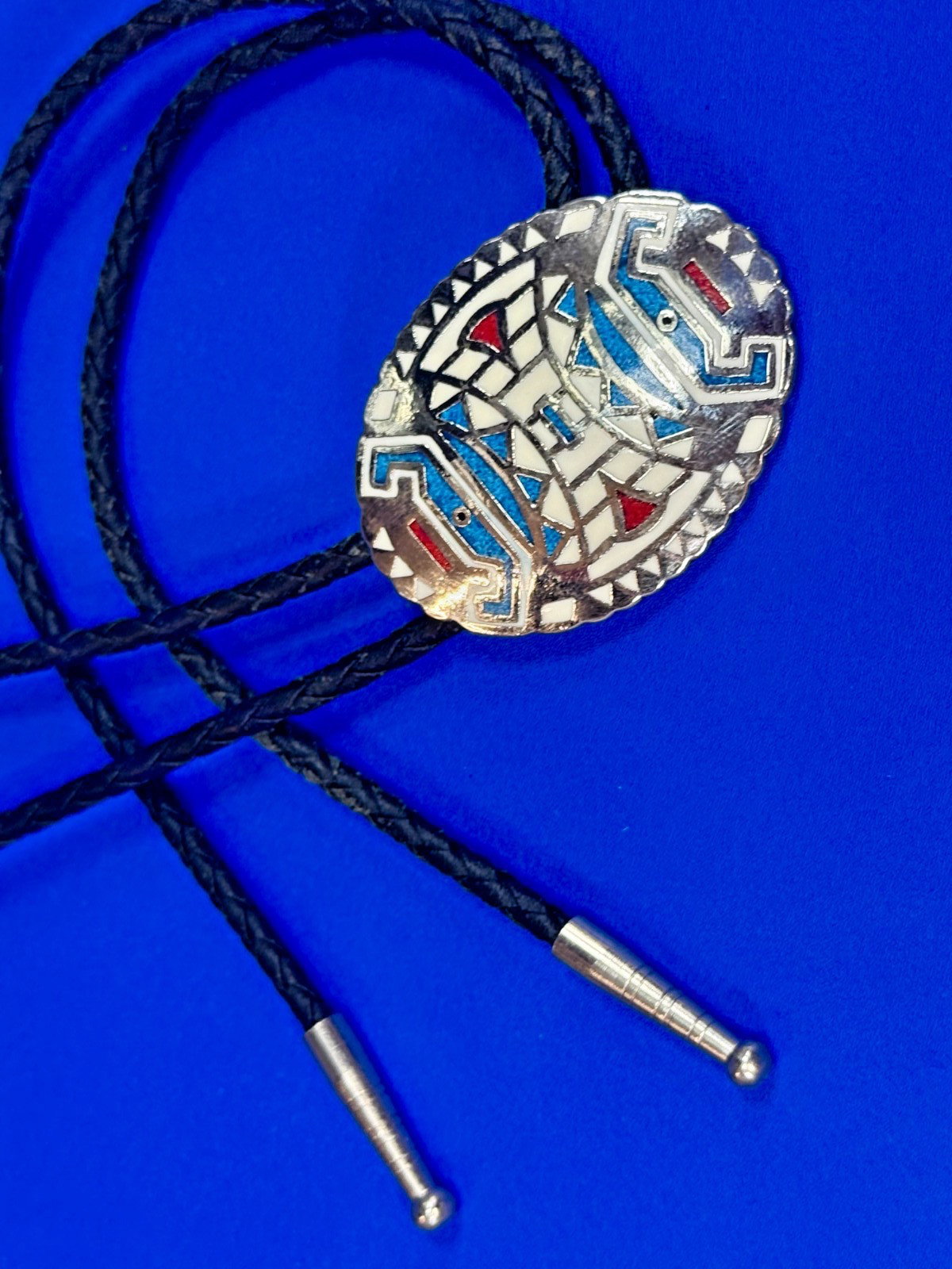 Southwestern Tribal Art Turquoise Coral Chip Inlay Vintage Bolo Tie