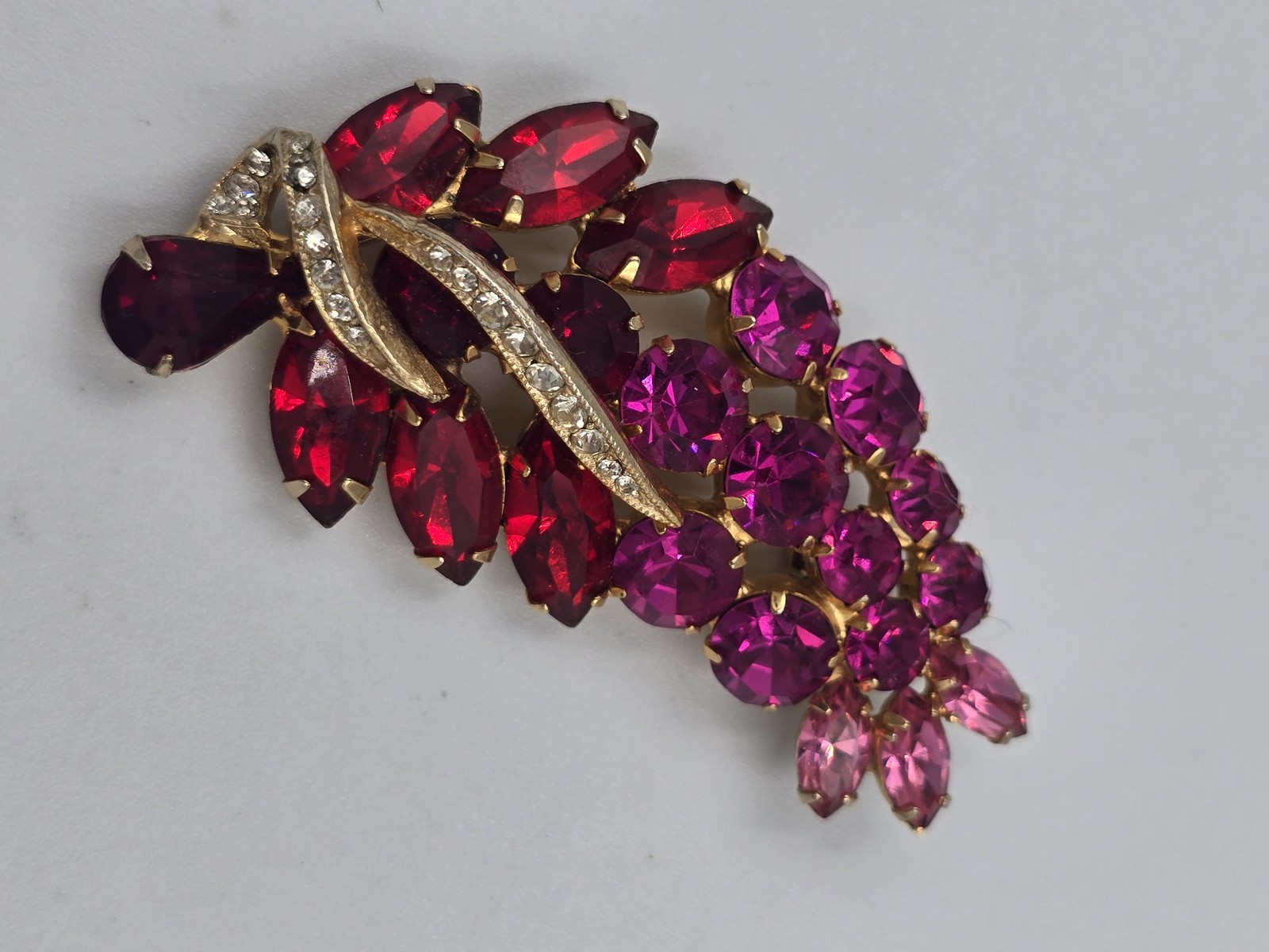 Vintage Rhinestone Brooch Red Pink Fuchsia Gold Tone Leaf Cluster Unsigned D&E?