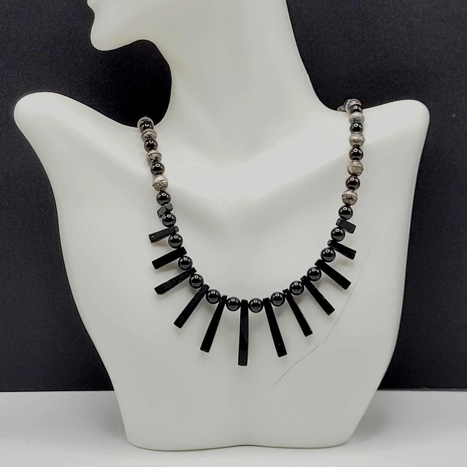 Southwestern Artisan Black Onyx Silver Tone Bead Bib Fringe Vtg Necklace 18 Inch