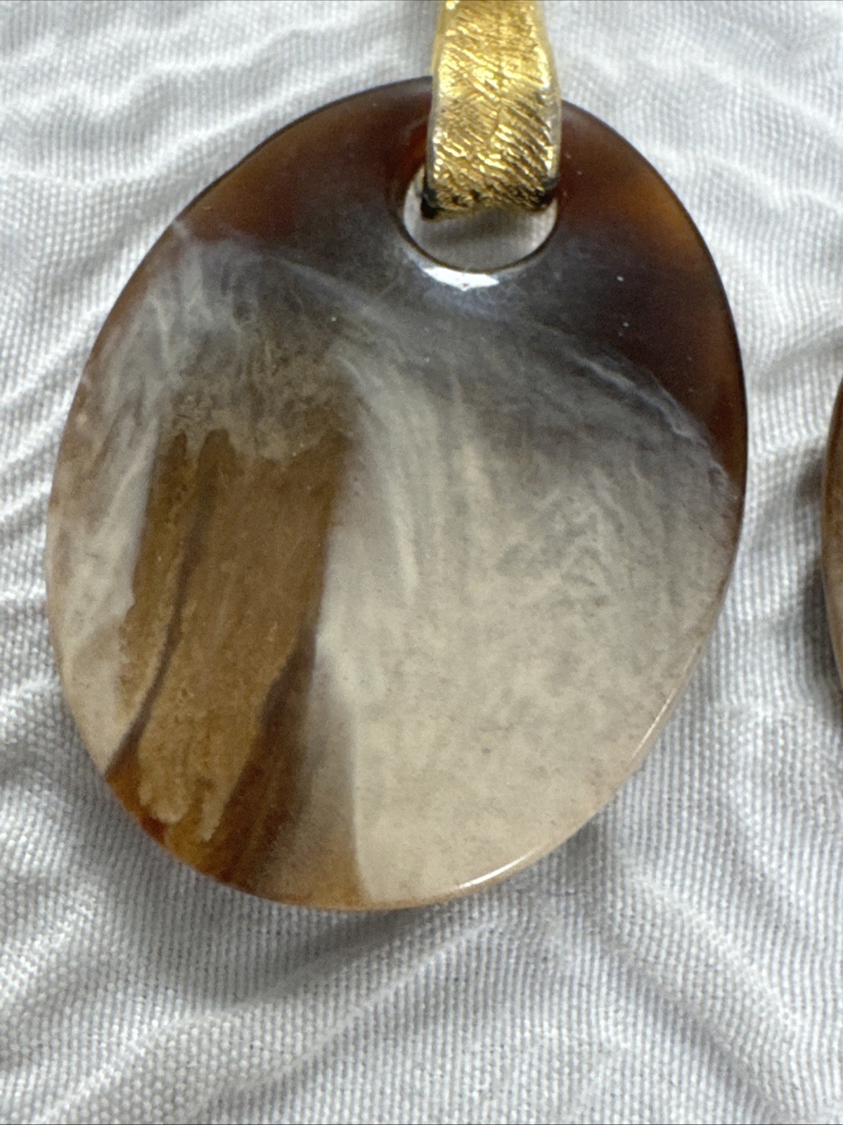 Vintage Agate Natural Brown and White Coloring With Gold Tone Earrings