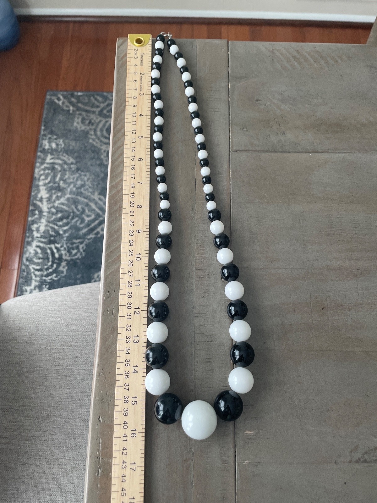 Necklace Black White Chunky Beaded Jumbo Bubble Oversized Statement Y2K 2000s