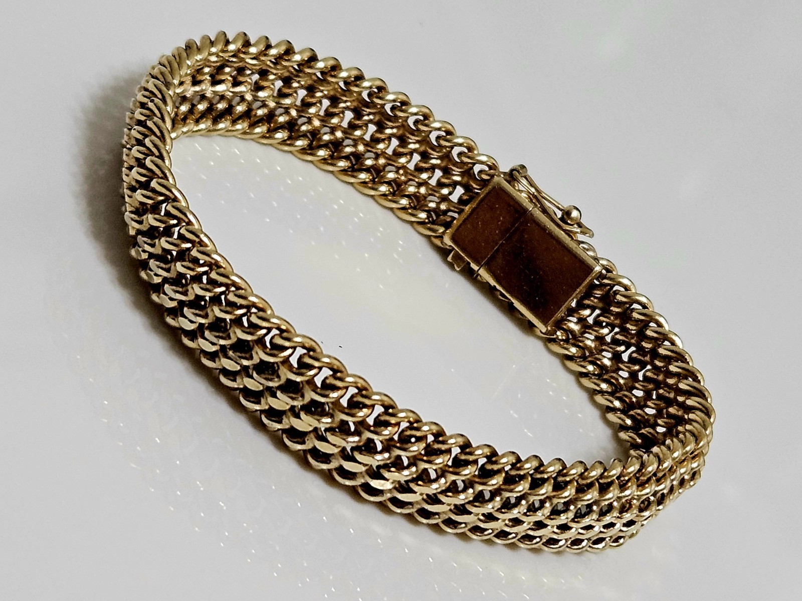 Yellow Gold Woven Mesh Flexible Link Vintage Bracelet Gold, Heavy Plated.