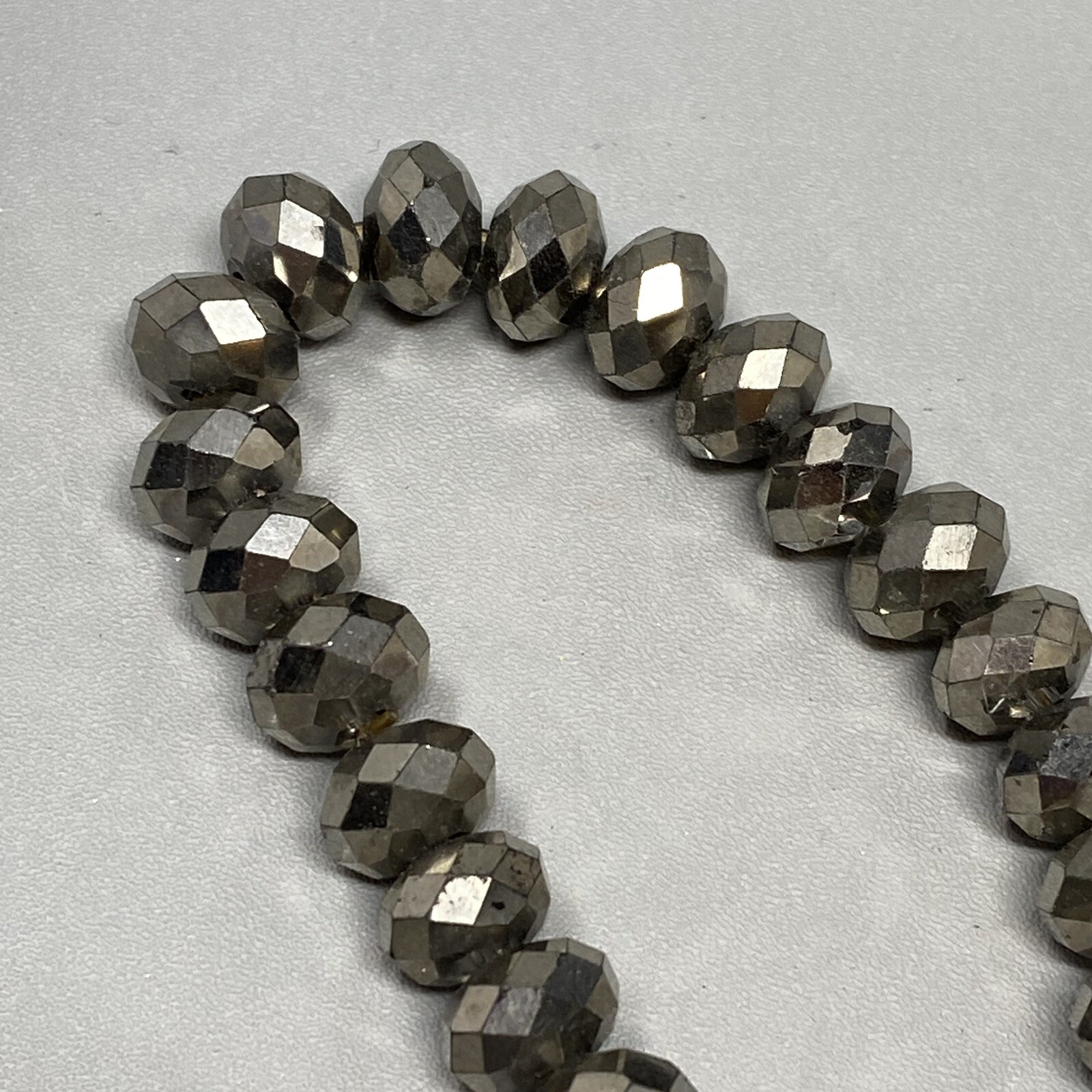 Stretch Bead Bracelet Gray Silver Glass Faceted Fire Polished Iridescent 6.5″