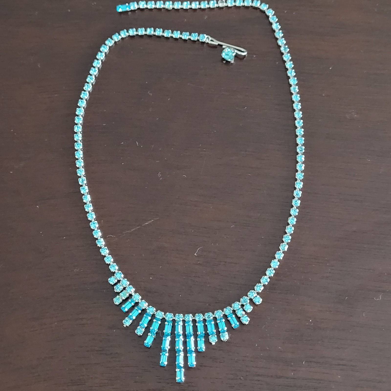 Vtg Art Nouveau Light Blue Aquamarine Teal Rhinestone Dangle Fringe Necklace 15″