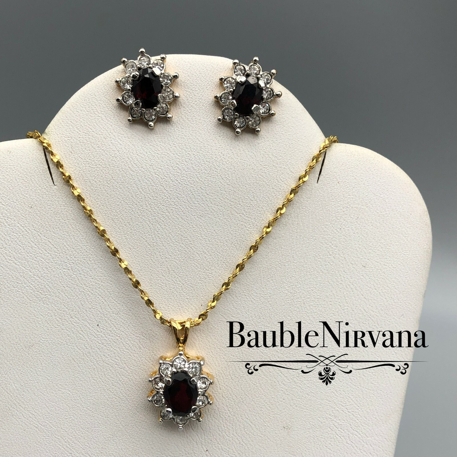 Fine Elegant Gold Plated Glass Garnet&Rhinestones Halo Necklace&Earrings Set