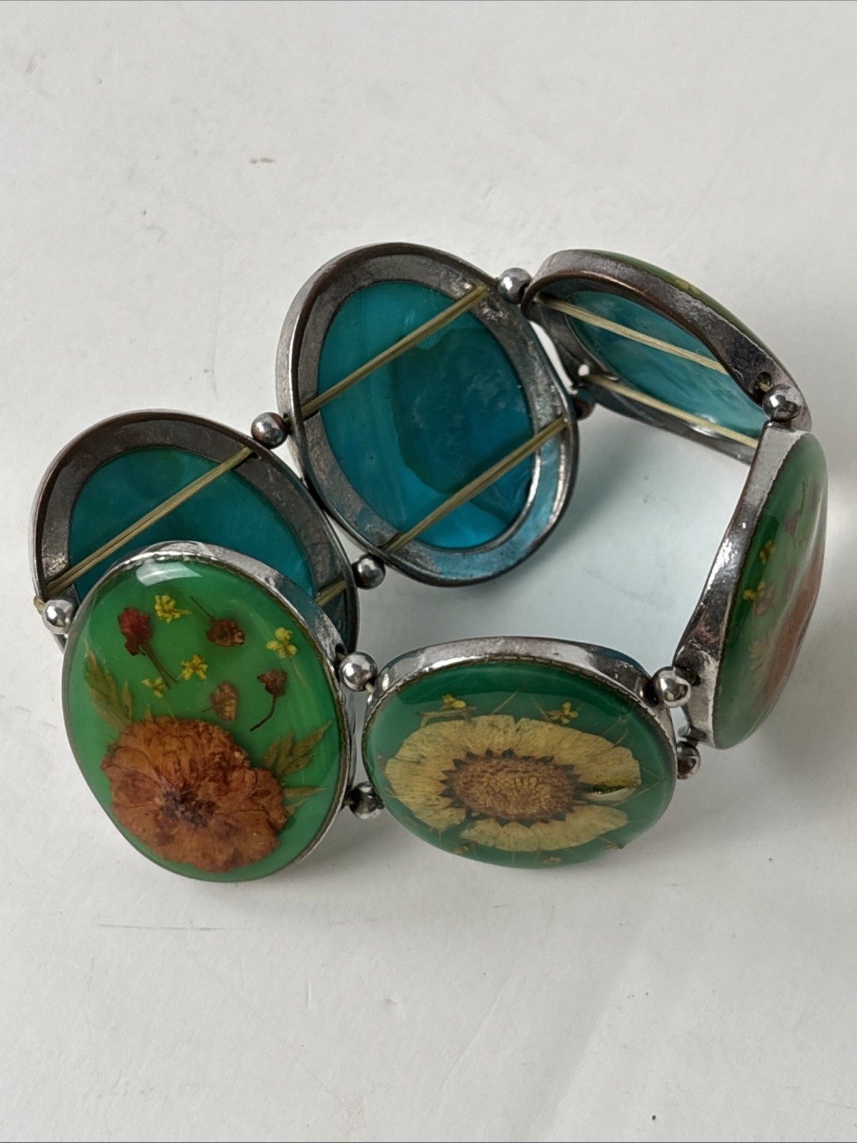 Vintage Dried Flowers Bracelet Pressed Lucite Resin Stretch Band