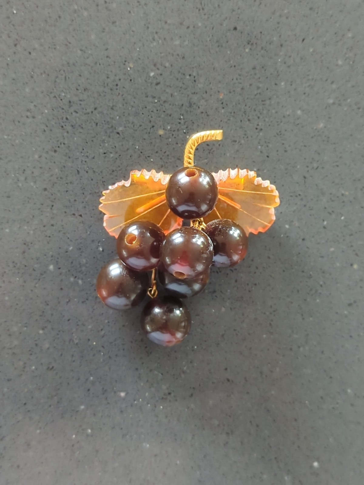 Vintage Russian Baltic Amber Grapes Brooch Pin Dangle Gold Tone F226