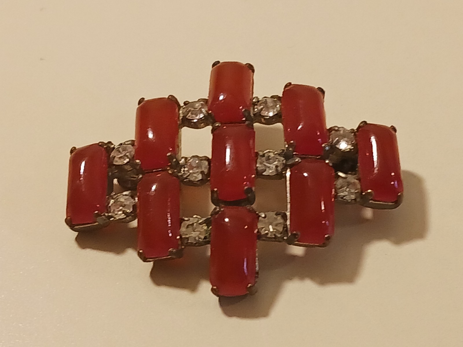 Vintage Art Deco Red Carnelian Agate Brooch Pin Rhinestone Silver Tone Grid Desi