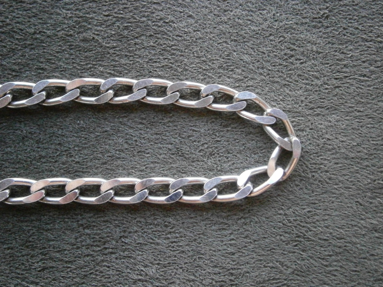 FBM Hammered Flat Elongated Curb Chain Vtg Shiny 835 Silver Bracelet 7.25″ 8.8g