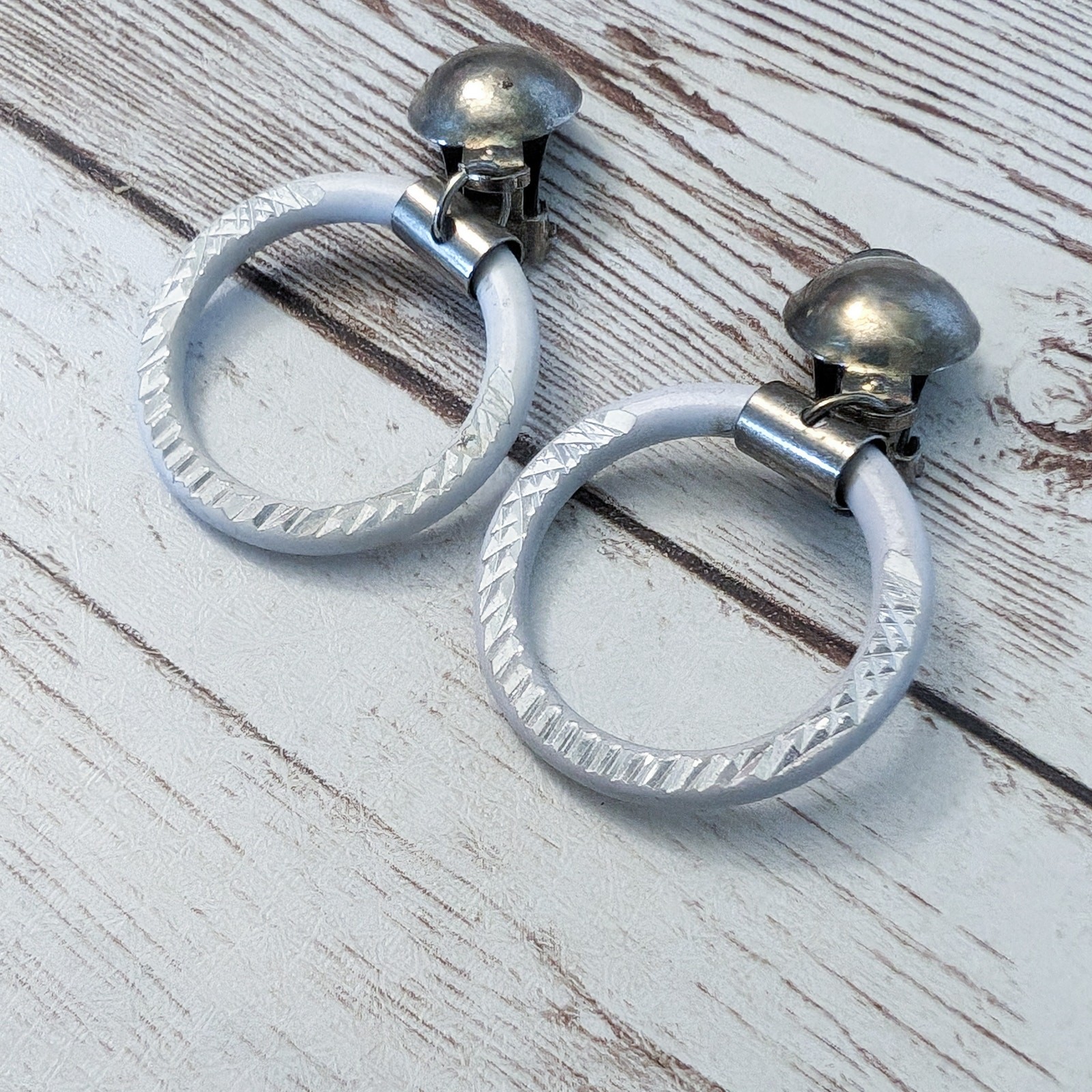 Vintage Clip On Earrings – Off White and Mirrored Silver Tone Dangle