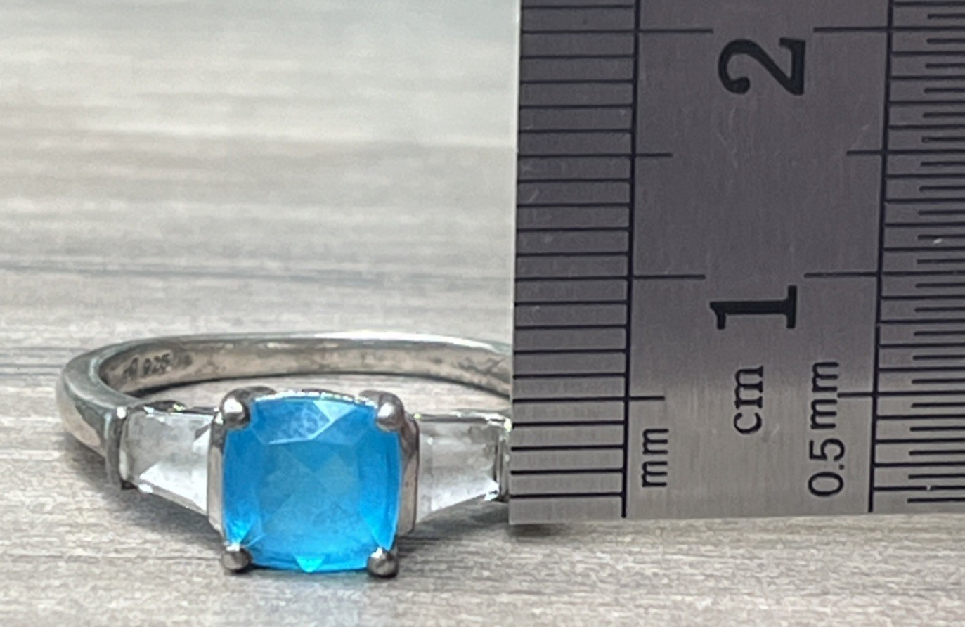 Signed Vintage Sterling 925 Sky Ice Blue Topaz White Topaz Accents Ring SZ 8 3g