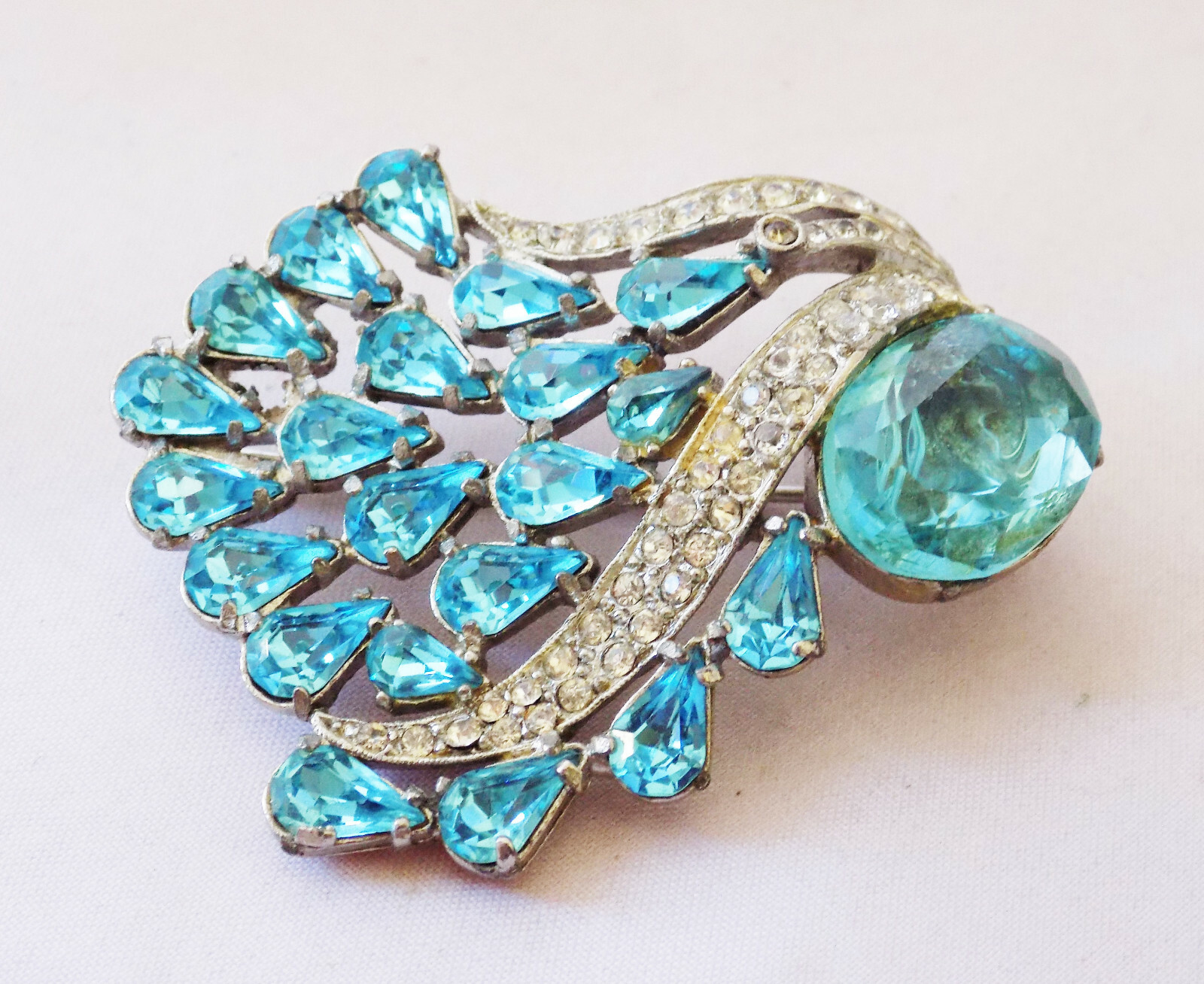 Vintage Art Nouveau Light Blue Teal Rhinestone Clear Brooch Sparkle