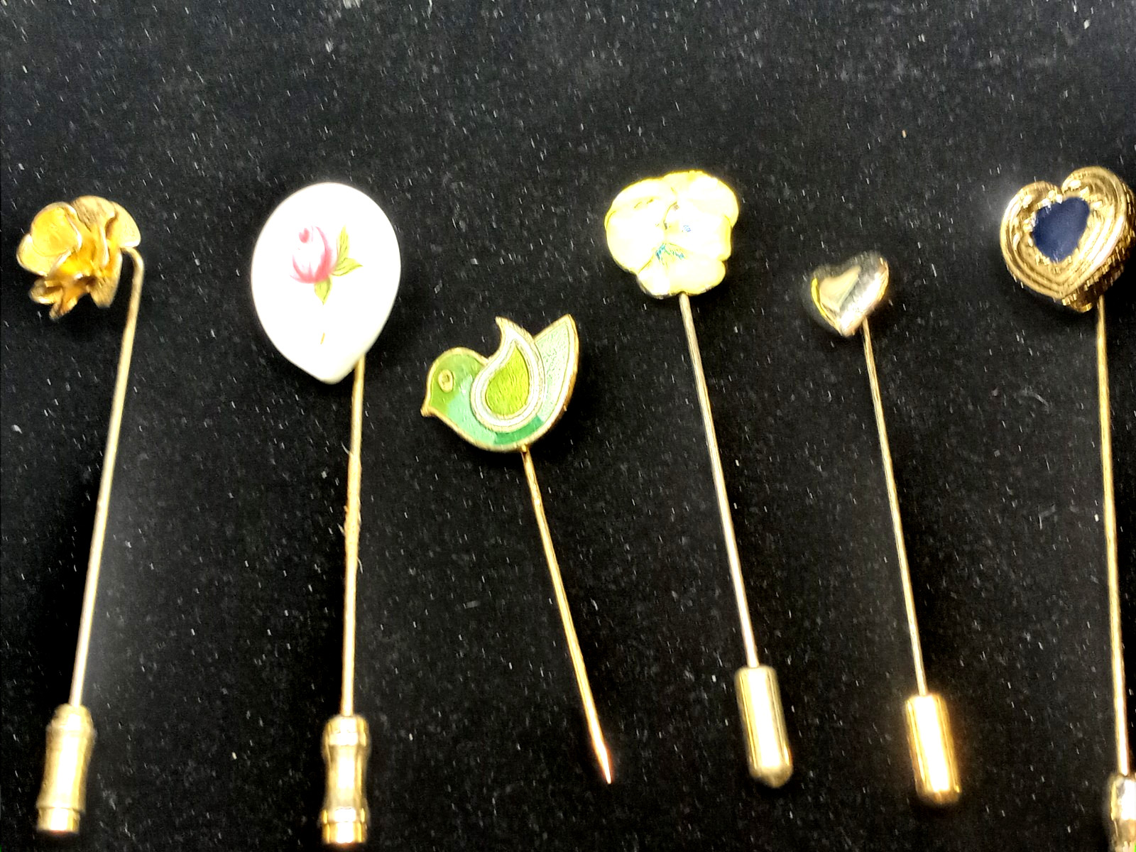 Vintage 6 Lovely Gold Color Hearts And Flowers Stickpins