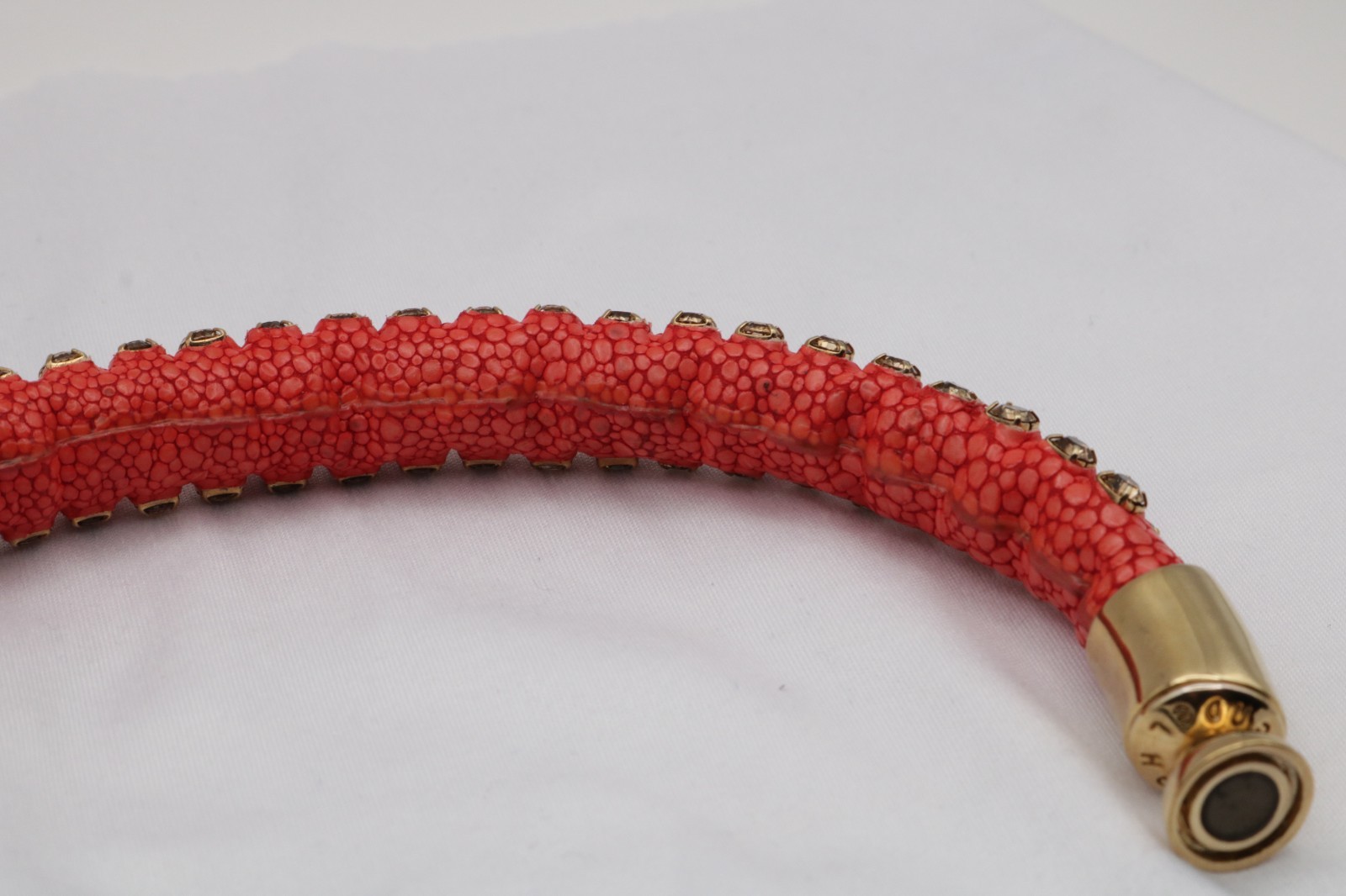 Henri Bendel Stingray Coral Crystal Bracelet Gold Tone Magnetic Clasp Vintage