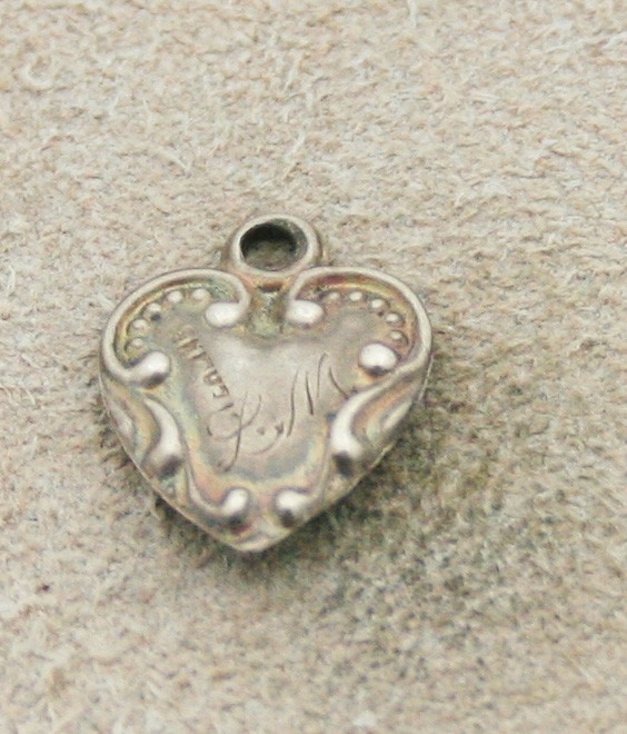 VICTORIAN VINTAGE STERLING HEART CHARM – Beading & Swirls Border & Inset Bead