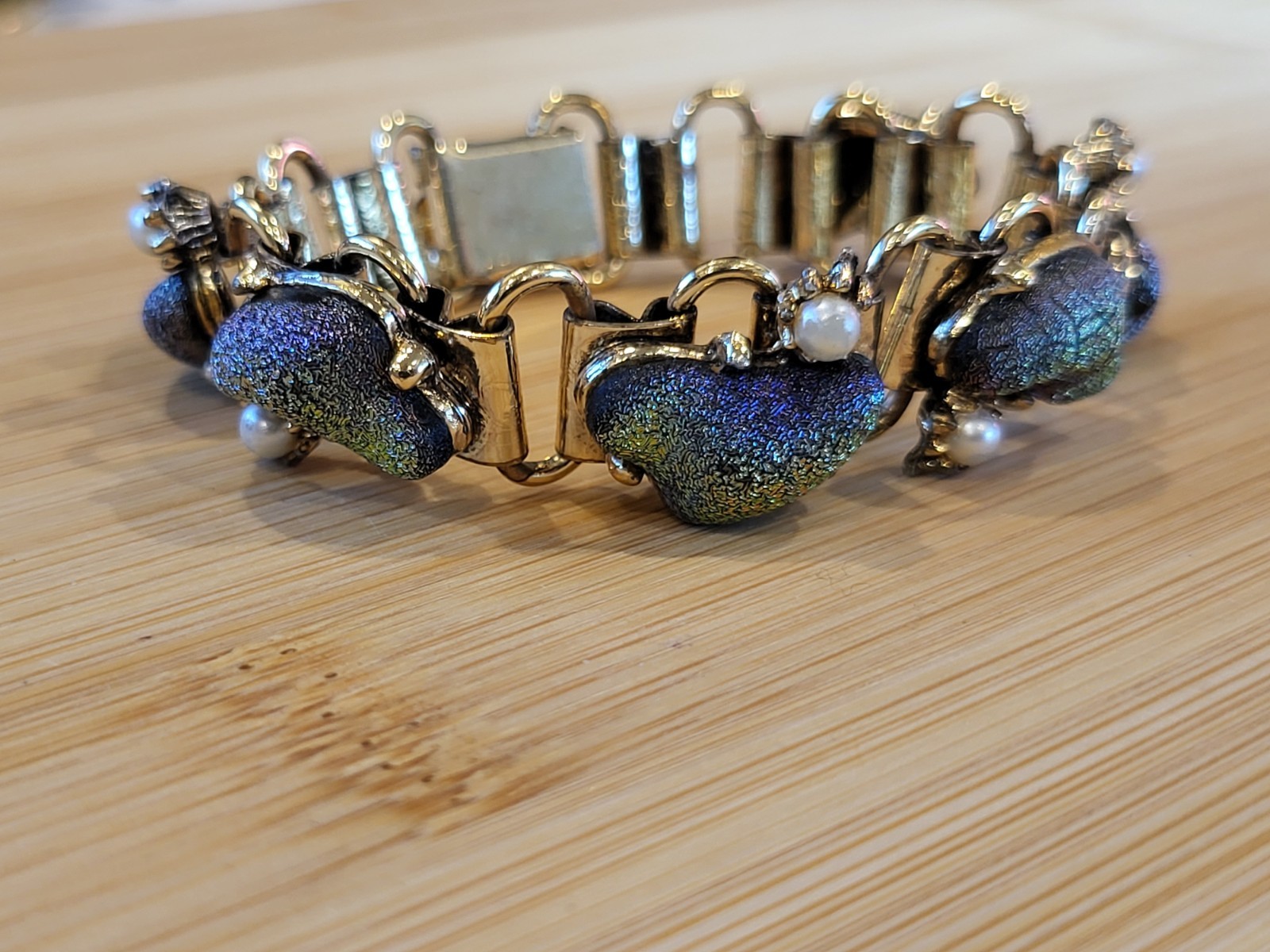 Vtg Purple Peacock Iridescent Color Faux Lava Pearl Panel Gold Tone 7″ Bracelet