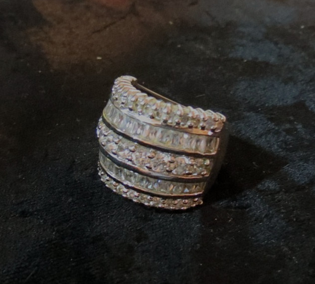 VINTAGE WOMENS W/ STONES 925 STERLING SILVER RP RING SIZE 7 & TOP 18MM WIDE