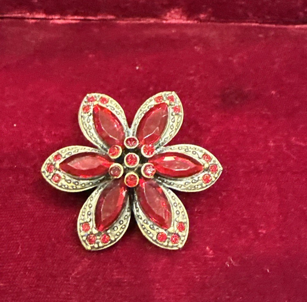 Vintage Red Glass Marquis Flower Floral Scatter Hat Tac Pin Retro 2 In Wide
