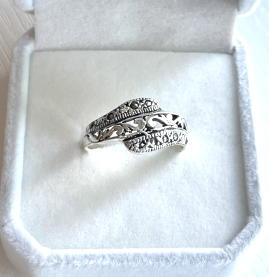 Vintage Sterling Silver Marcasite Bypass Filigree Ring Size 10
