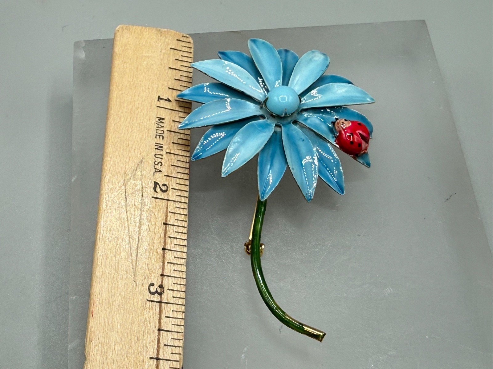 VINTAGE ESTATE ORIGINAL ROBERT SIGNED BLUE ENAMEL FLOWER RED LADYBUG BROOCH