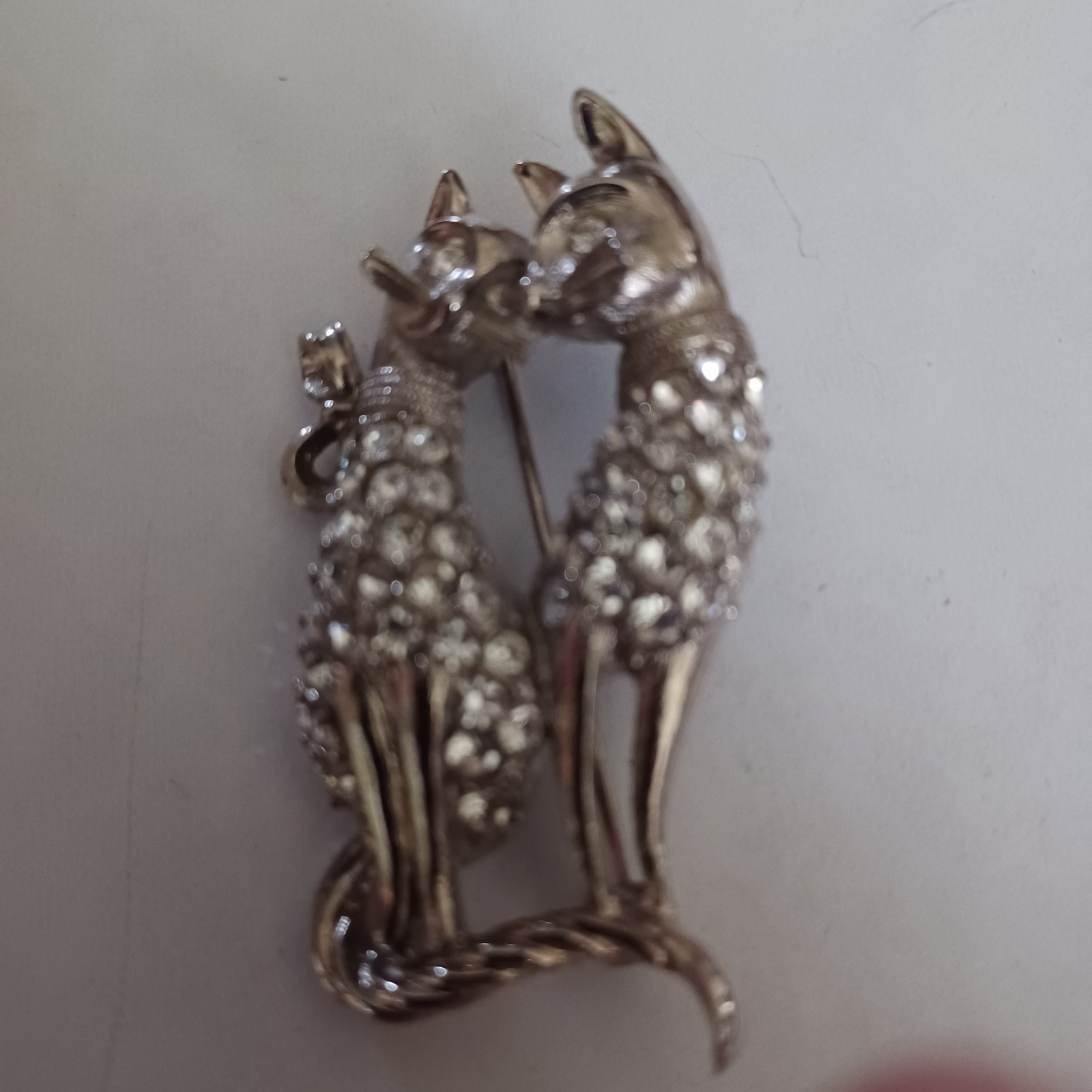 Revere Brooch 2 Cats RHINESTONE Body & Eyes Vintage 70s
