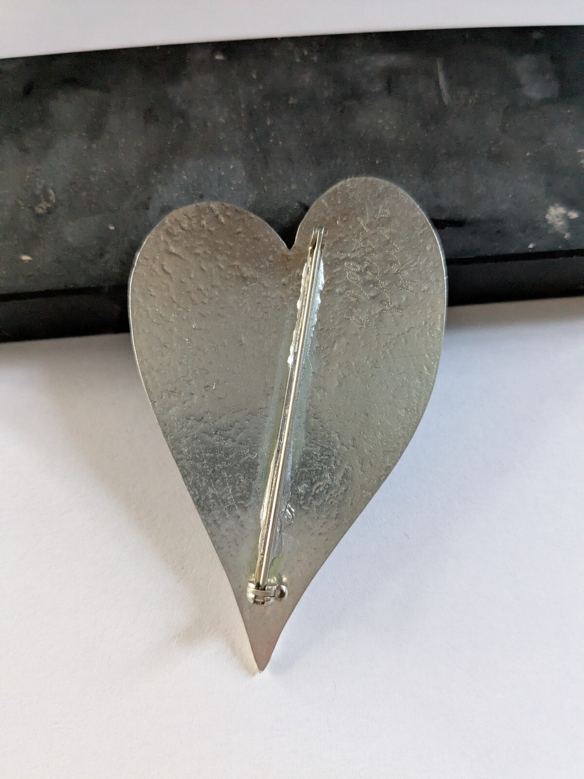 Rare Rachel Arvio Large Resin On Metal Heart Art Brooch Pin