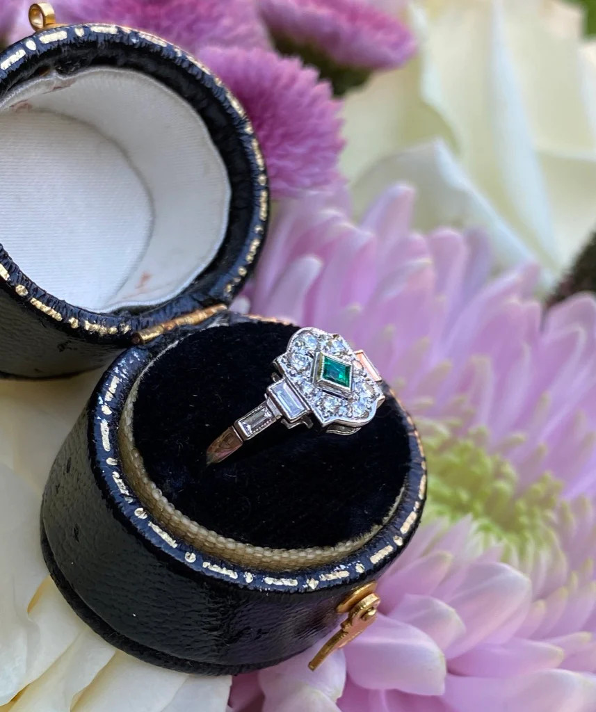 Art Deco 1/2CTW Green Princess Cut Simulated Diamond Wedding Ring In 925 Silver