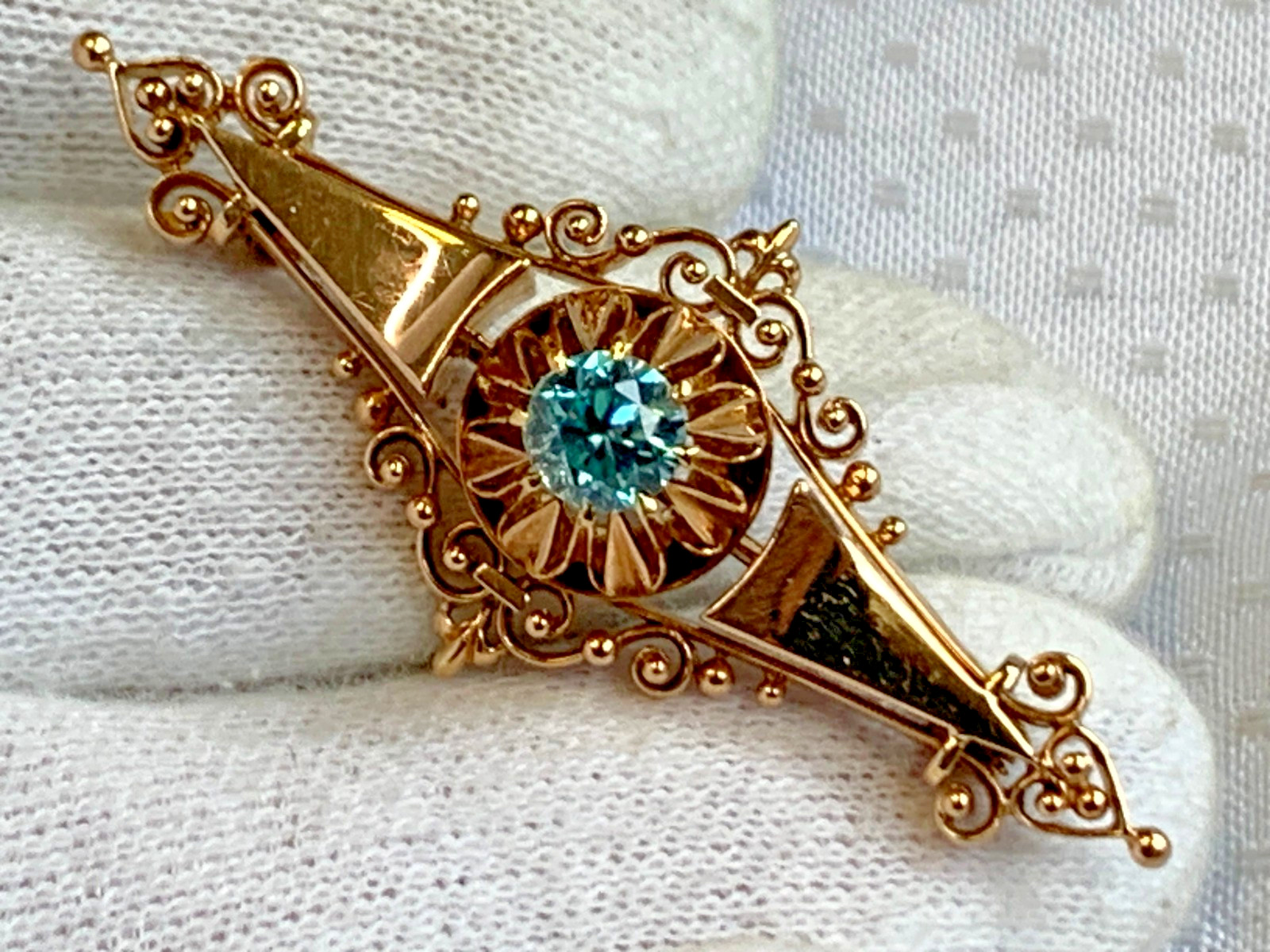 Vtg Yellow Gold Brooch 6.63g Fine Jewelry Blue Topaz Color Stone Pin *READ*