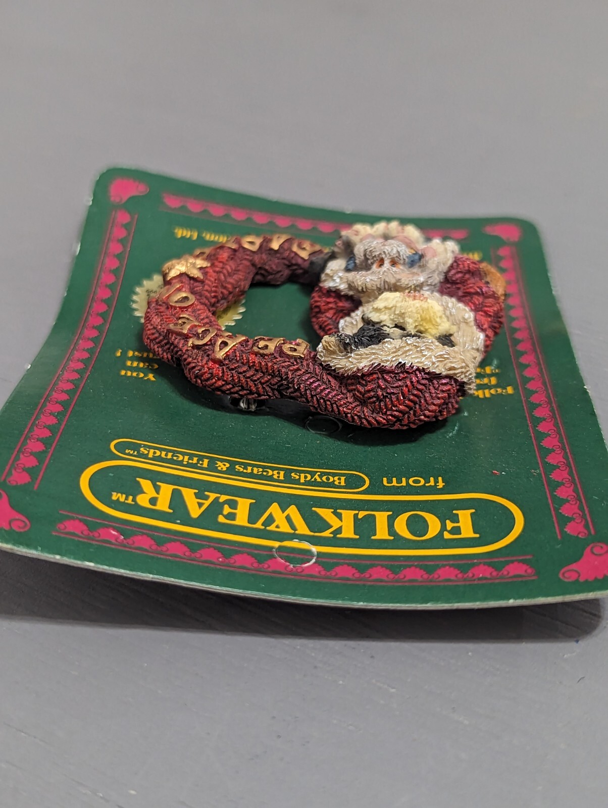 Folkwear. Santa Claws – Boyd Bears & Friends. Lapel Pin.