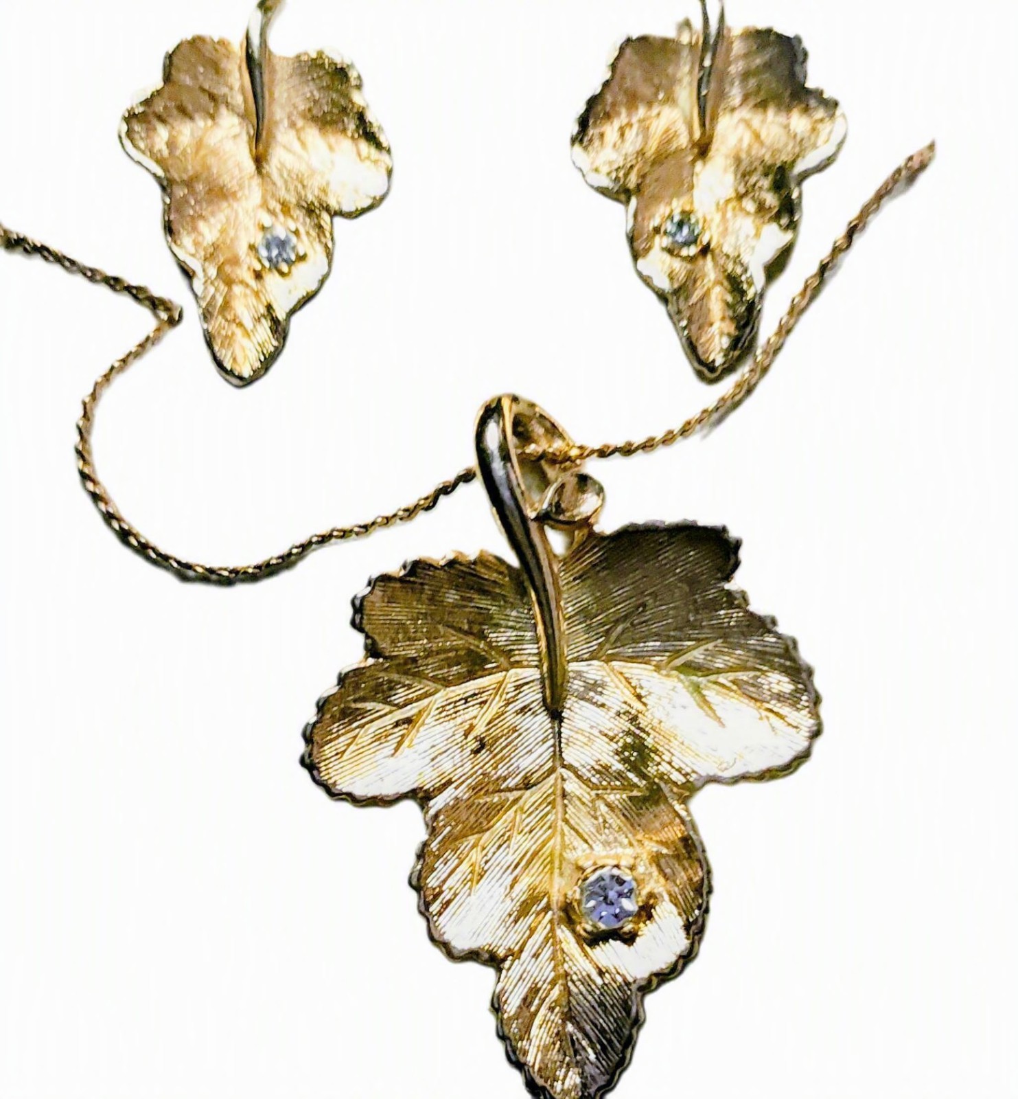 Vintage Avon 1978 Radiant Leaf Gold Tone Necklace Clip on Earring Set Demi