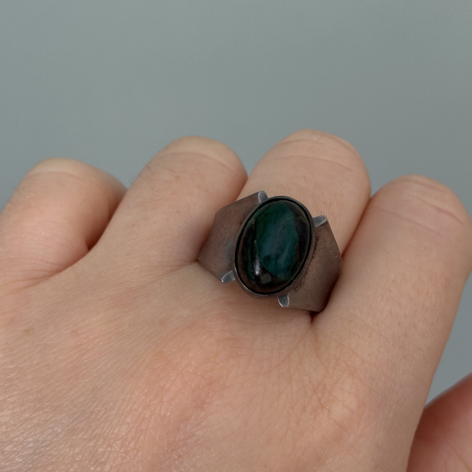 Vintage Israel Modernist Designer 925 Sterling Silver Green Stone Ring Size 7.25